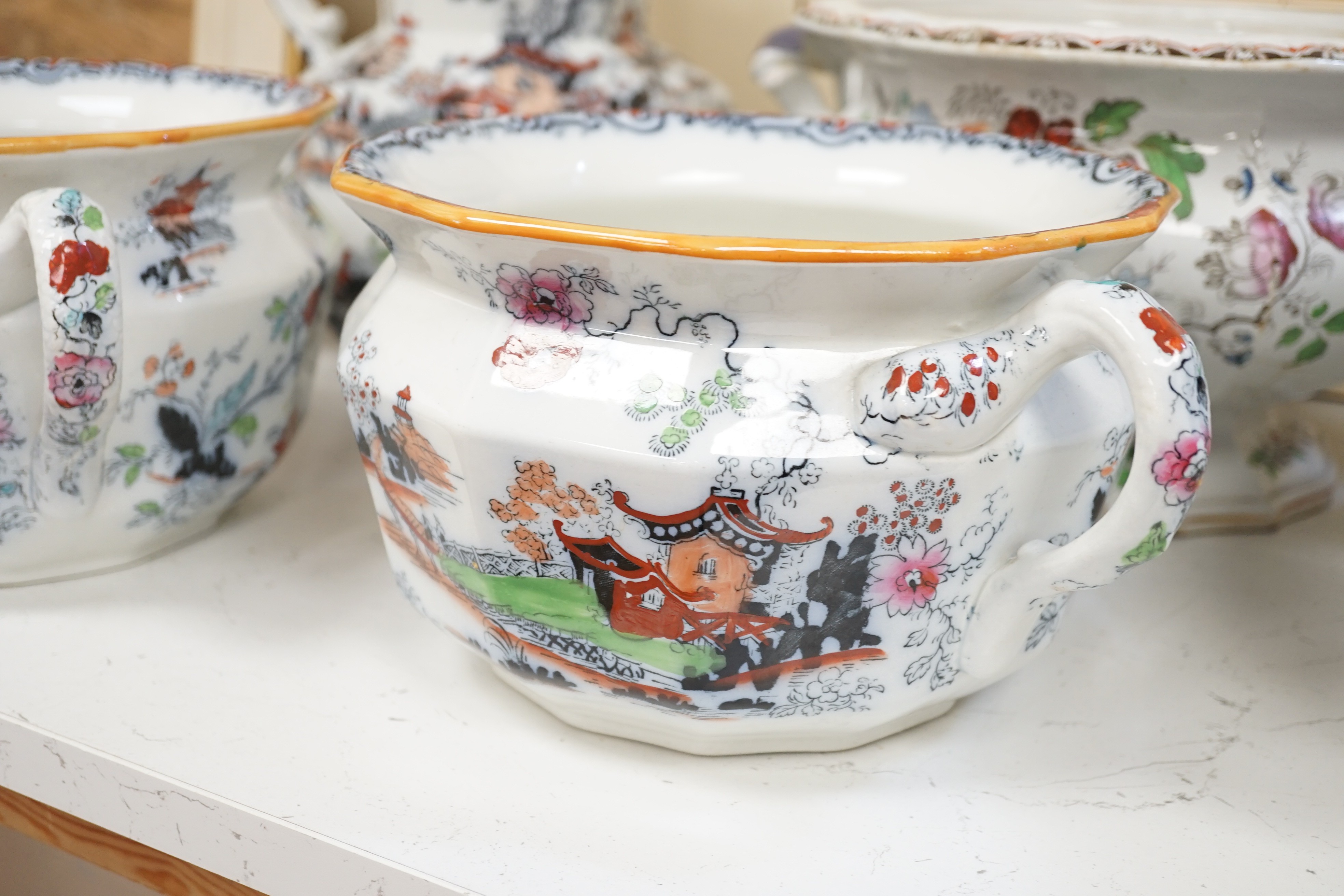 Victorian Masons Ironstone landscape pattern items to include a cheese dish, two chamber pots, Are you are and basin and other various roles or dishes